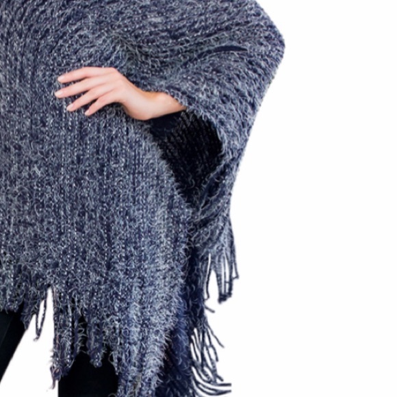 1 left❤️2 for $40❤️soft navy poncho - Picture 3 of 8
